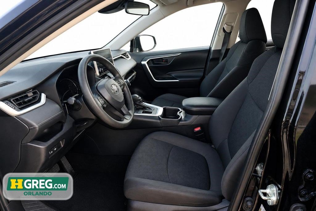 Used 2025 Toyota RAV4 LE FWD image 10