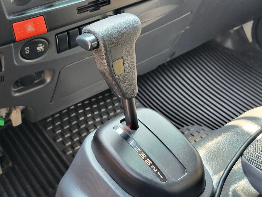 Used 2024 Chevrolet Low Cab Forward RWD image 20