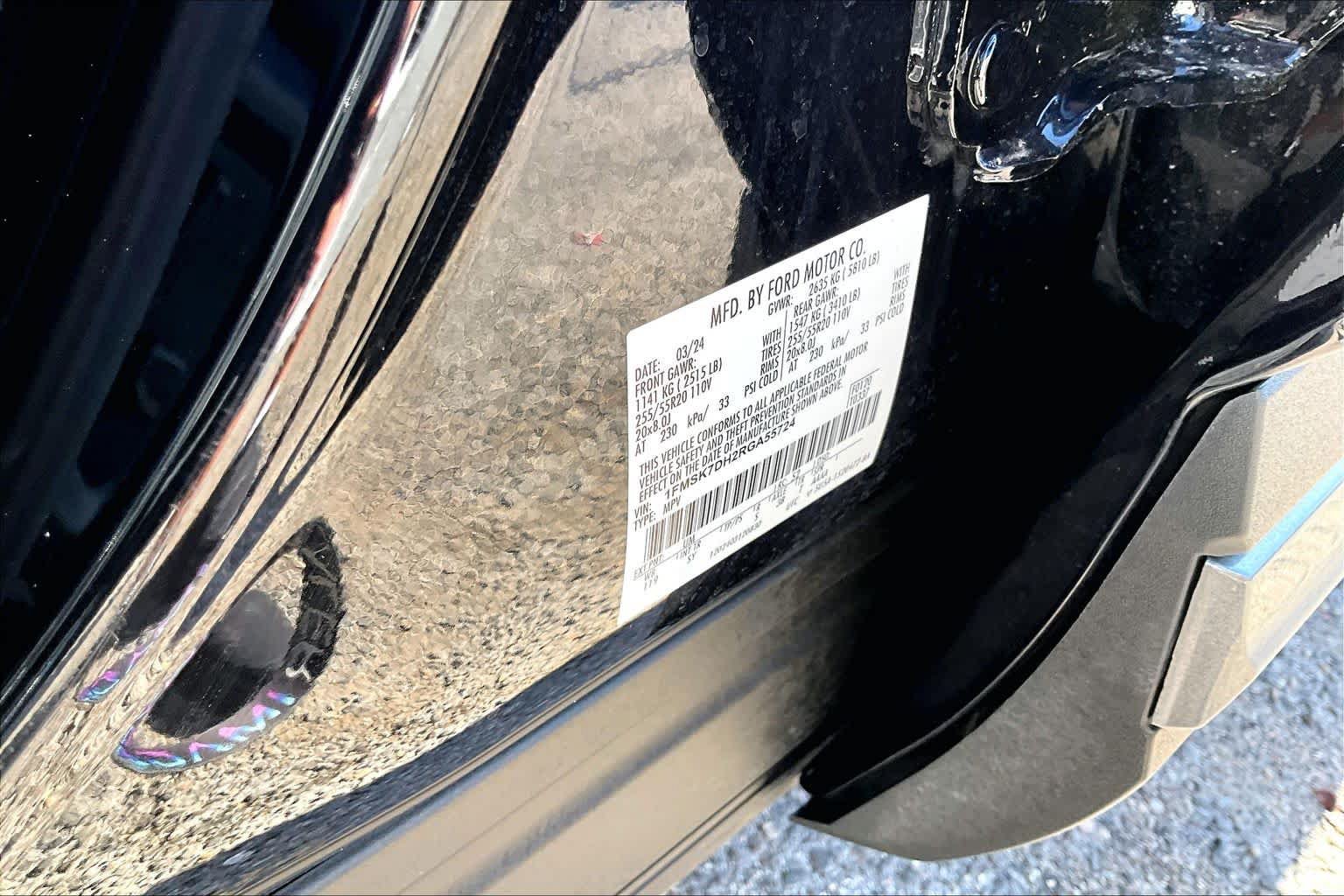 Certified 2024 Ford Explorer XLT w/ Equipment Group 202A RWD image 36