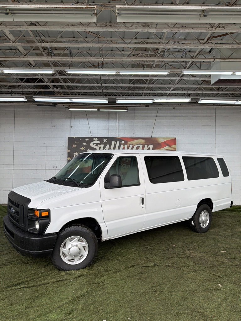 Used 2011 Ford E-350 and Econoline 350 XL w/ PWR Windows & Locks Group image 3