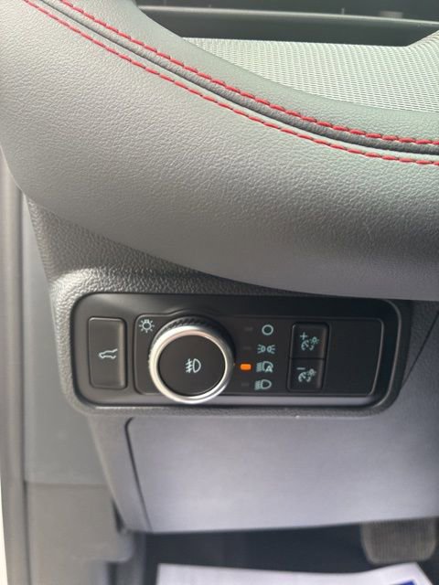 New 2026 Ford Explorer ST-Line w/ ST-Line Street Pack image 14