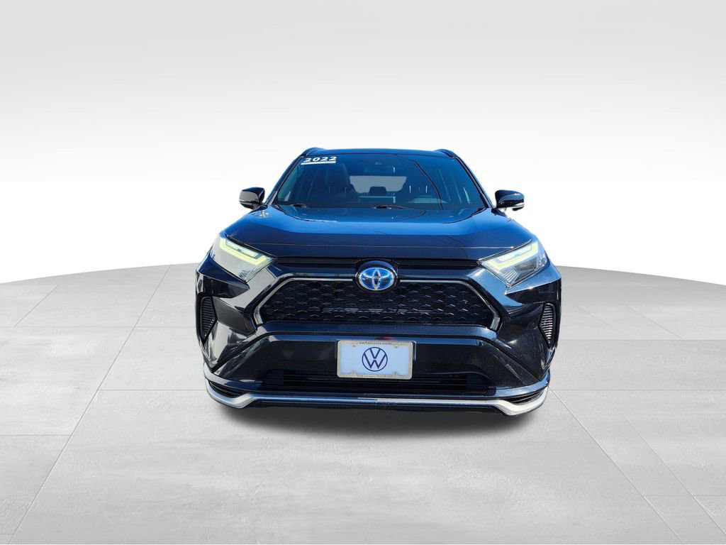 Used 2022 Toyota RAV4 SE w/ Weather & Moonroof Package AWD/4WD image 2