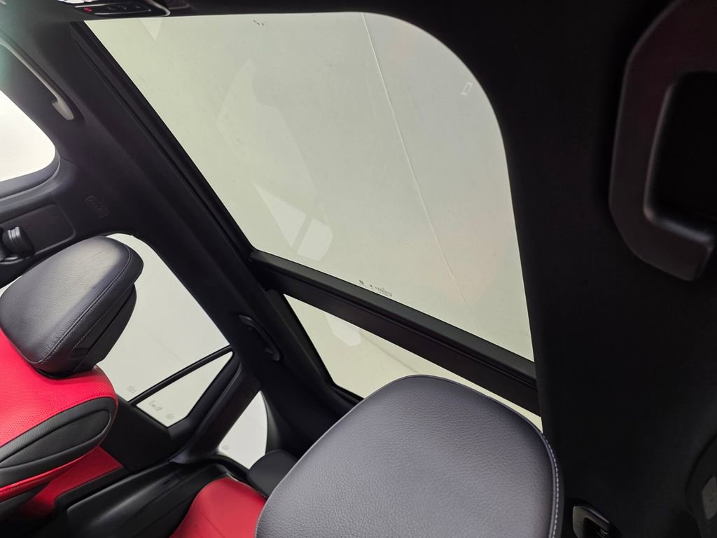 New 2026 Mercedes-Benz GLC 300 image 9