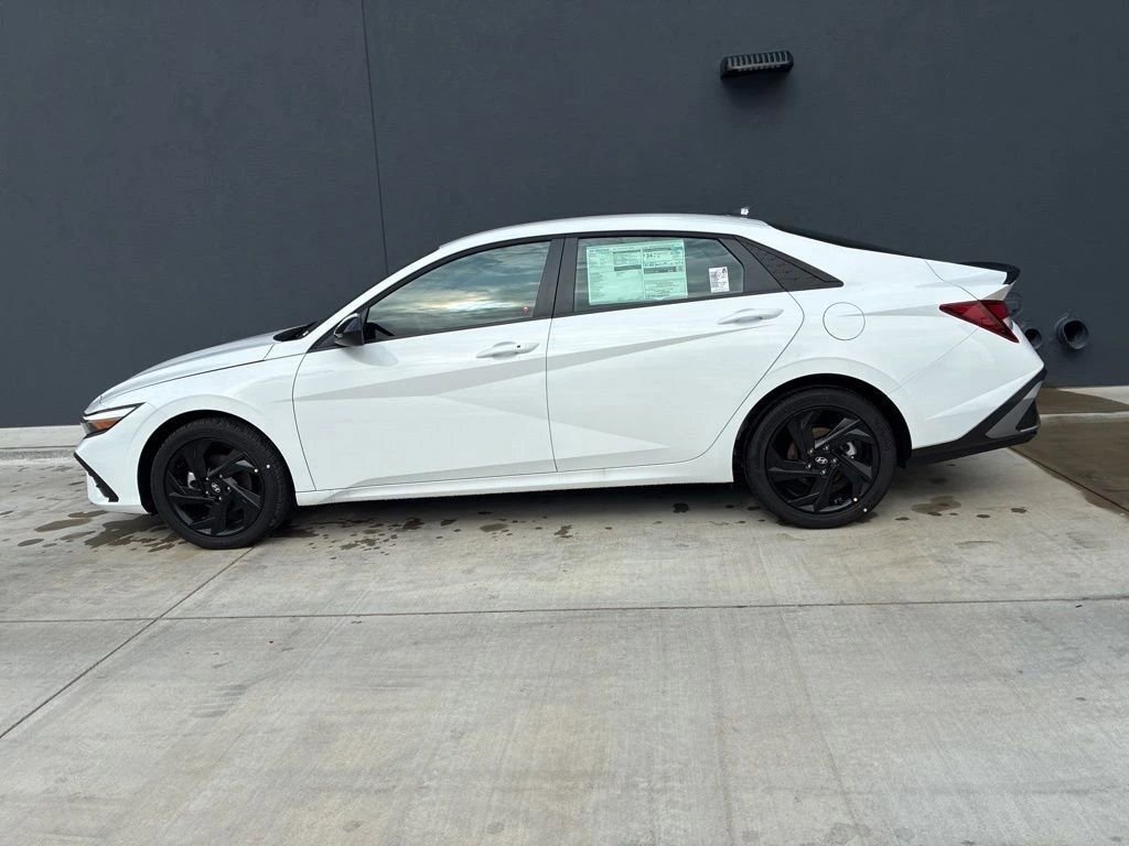 New 2026 Hyundai Elantra Sport FWD image 7