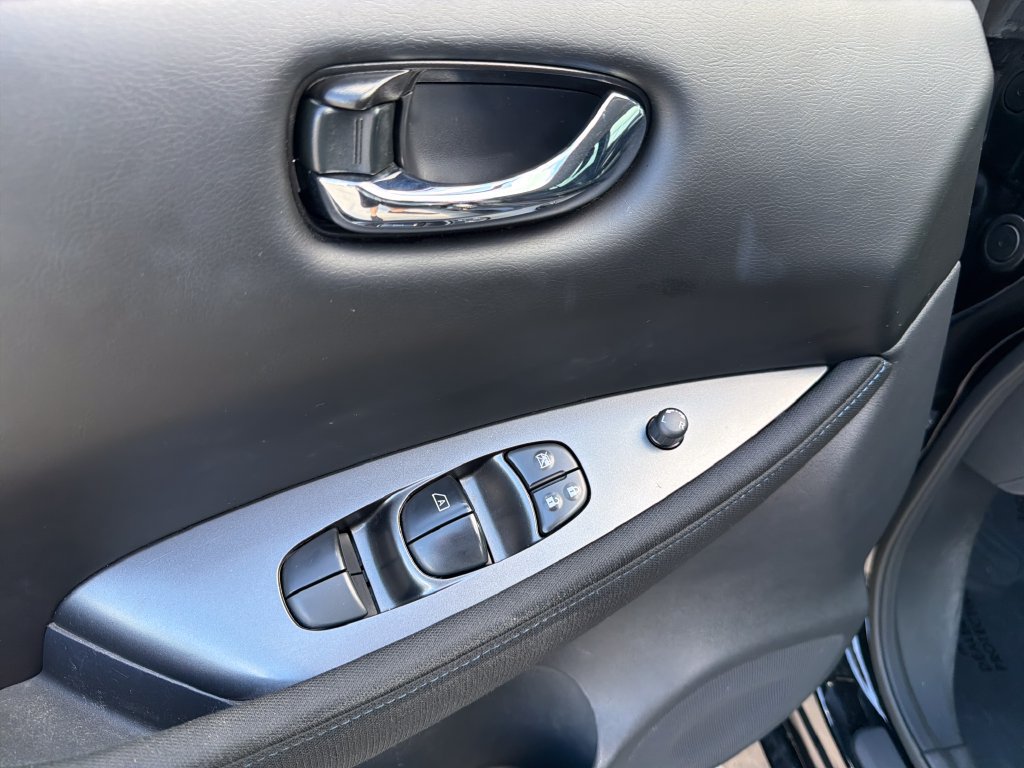 Used 2023 Nissan Leaf S FWD image 16