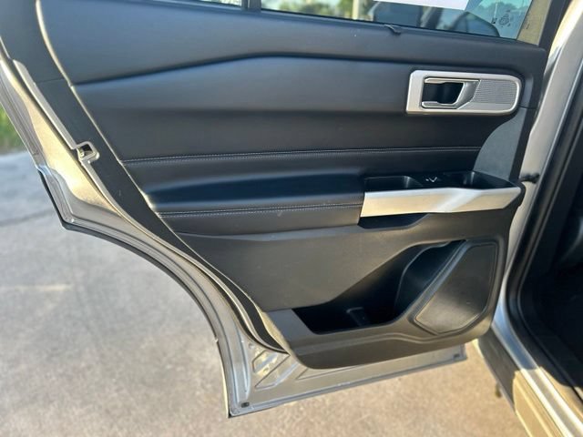 Used 2021 Ford Explorer Limited w/ Hybrid Equipment Group 310A AWD/4WD image 27