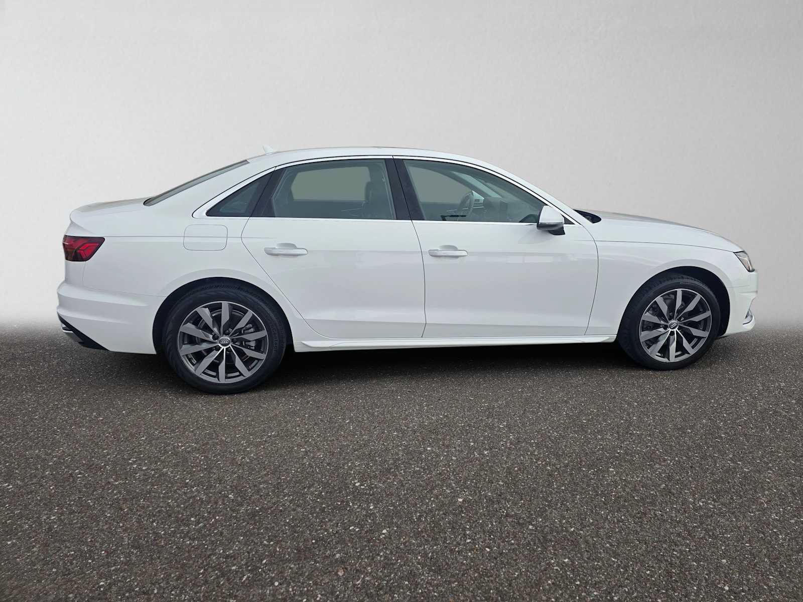 Used 2020 Audi A4 2.0T Premium w/ Convenience Package FWD image 2