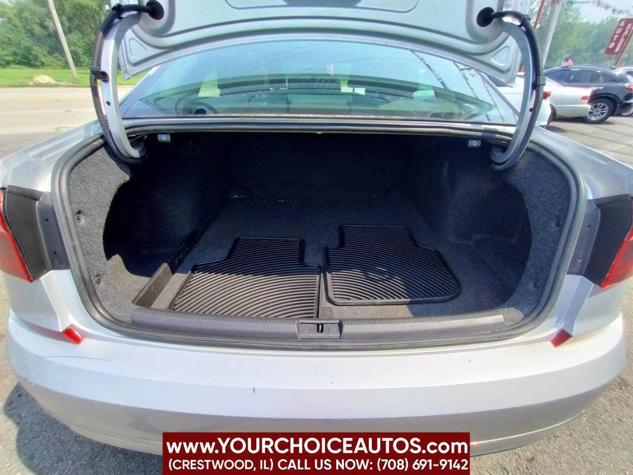 Used 2017 Volkswagen Passat 1.8T S image 12