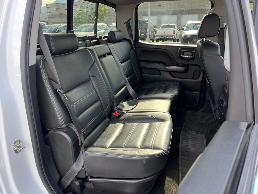 Used 2018 GMC Sierra 2500 Denali w/ Duramax Plus Package AWD/4WD image 20