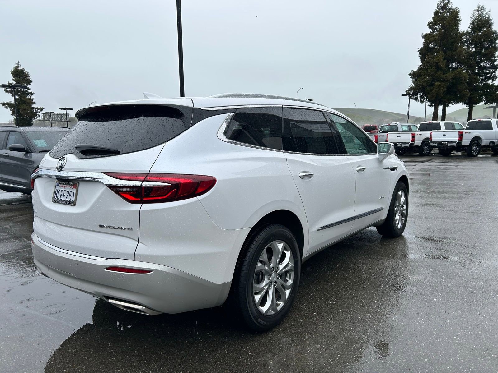 Used 2018 Buick Enclave Avenir w/ Avenir Technology Package image 4