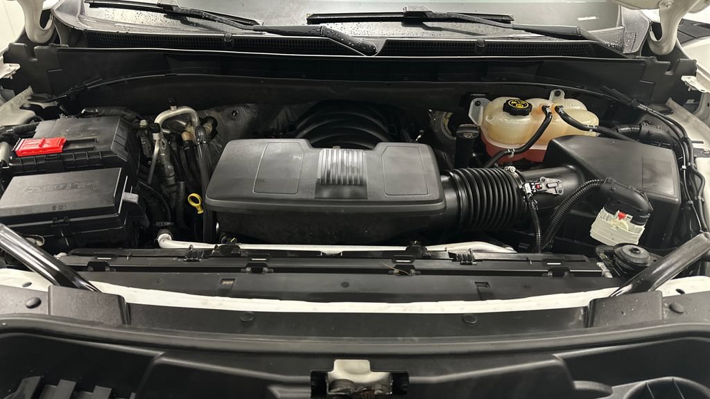 Used 2022 GMC Yukon XL AT4 AWD/4WD image 11