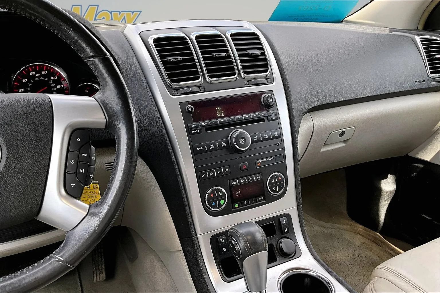 Used 2008 GMC Acadia SLT w/ Convenience Package FWD image 9
