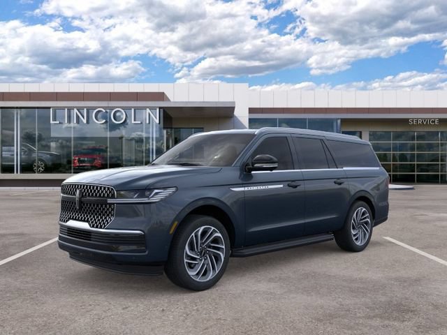 New 2026 Lincoln Navigator L Premier AWD/4WD image 1