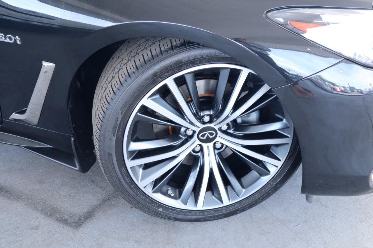 Used 2020 INFINITI Q60 3.0t Luxe w/ Essential Package RWD image 3