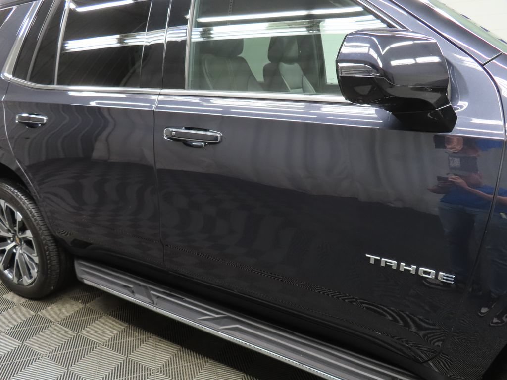 Used 2025 Chevrolet Tahoe High Country AWD/4WD image 44