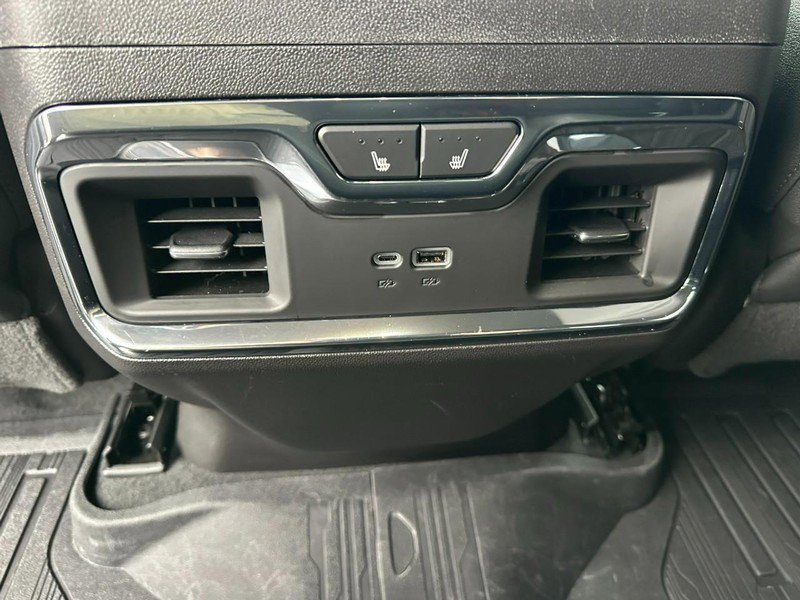 Used 2024 GMC Sierra 1500 SLT w/ SLT Premium Plus Package image 11