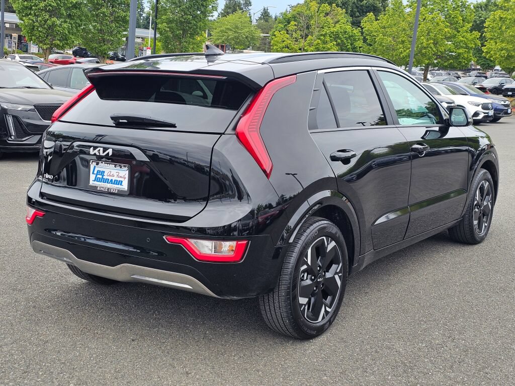Certified 2025 Kia Niro Wind FWD image 5