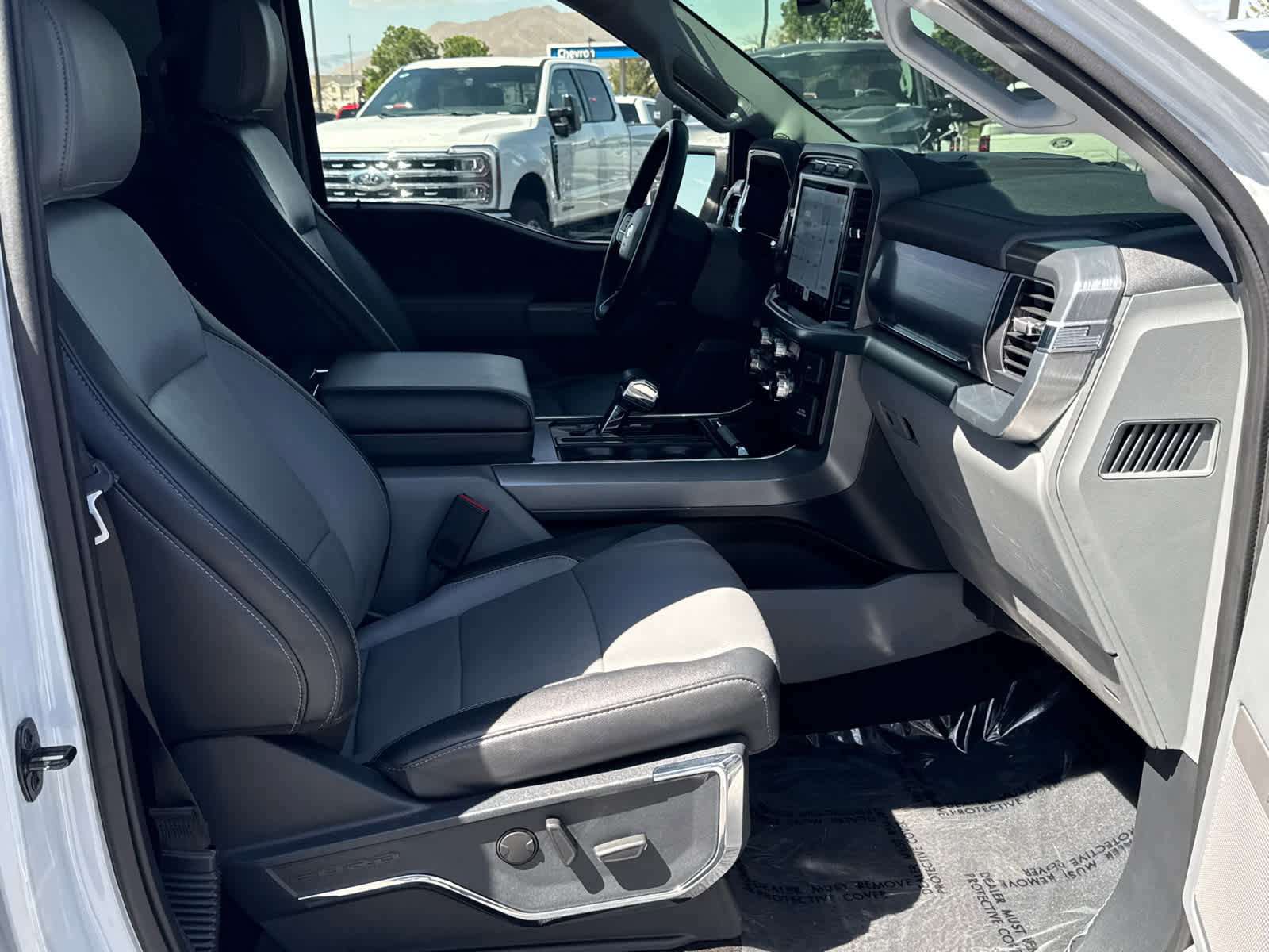 Certified 2022 Ford F150 Lariat w/ Max Trailer Tow Package AWD/4WD image 18