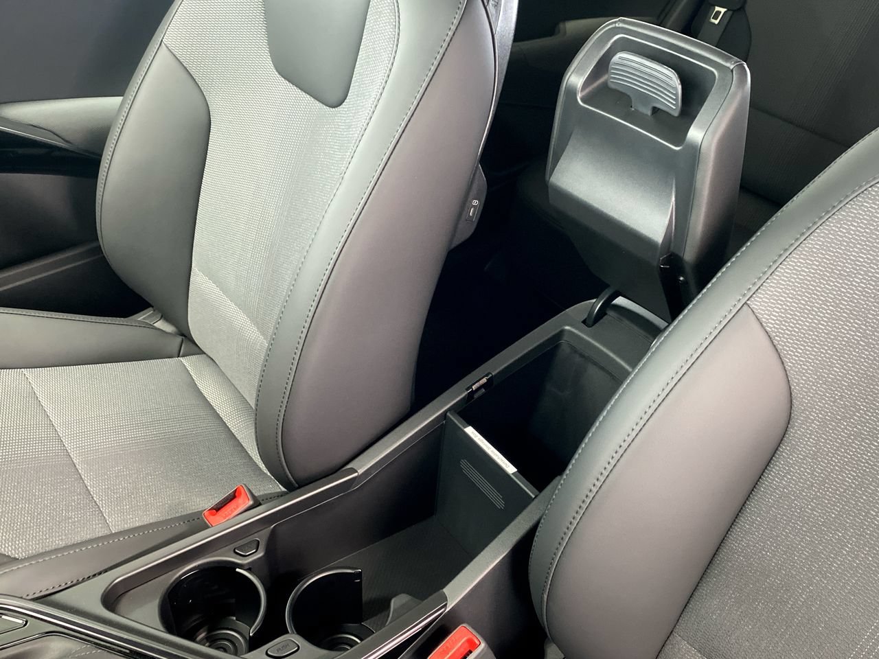 New 2026 Kia Niro EX FWD image 28