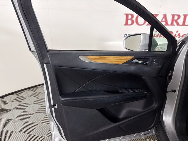 Used 2015 Lincoln MKC FWD w/ Equipment Group 101A Select image 28