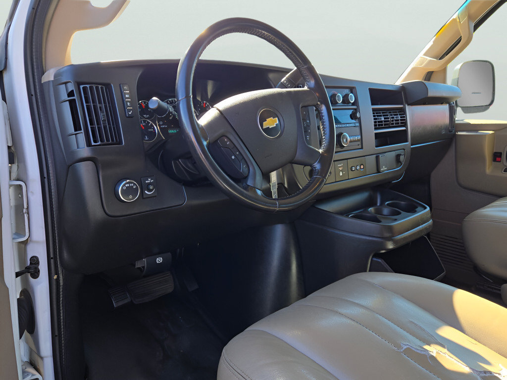 Used 2021 Chevrolet Express 2500 w/ Safety Package RWD image 17
