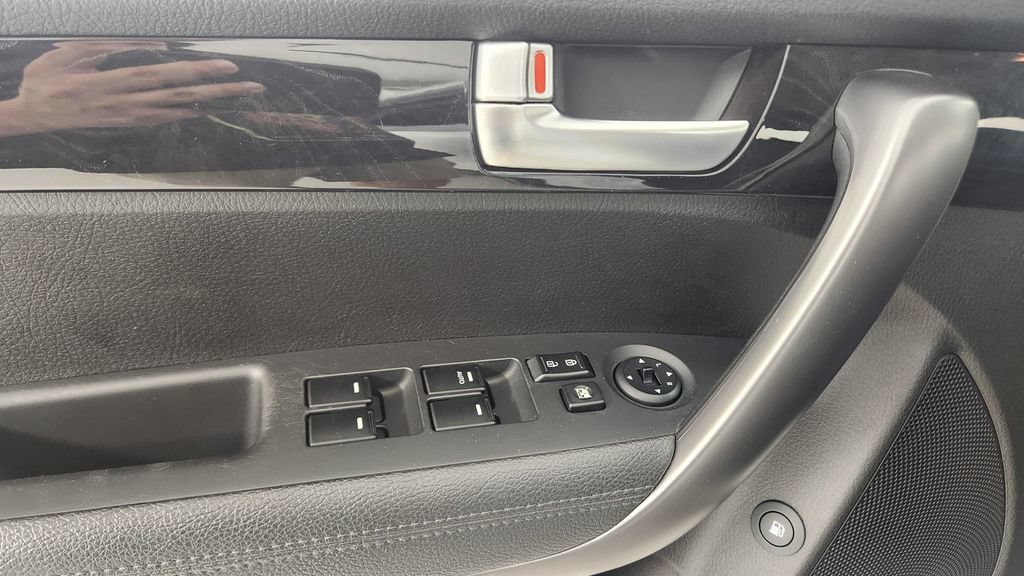 Used 2014 Kia Sorento LX AWD/4WD image 19