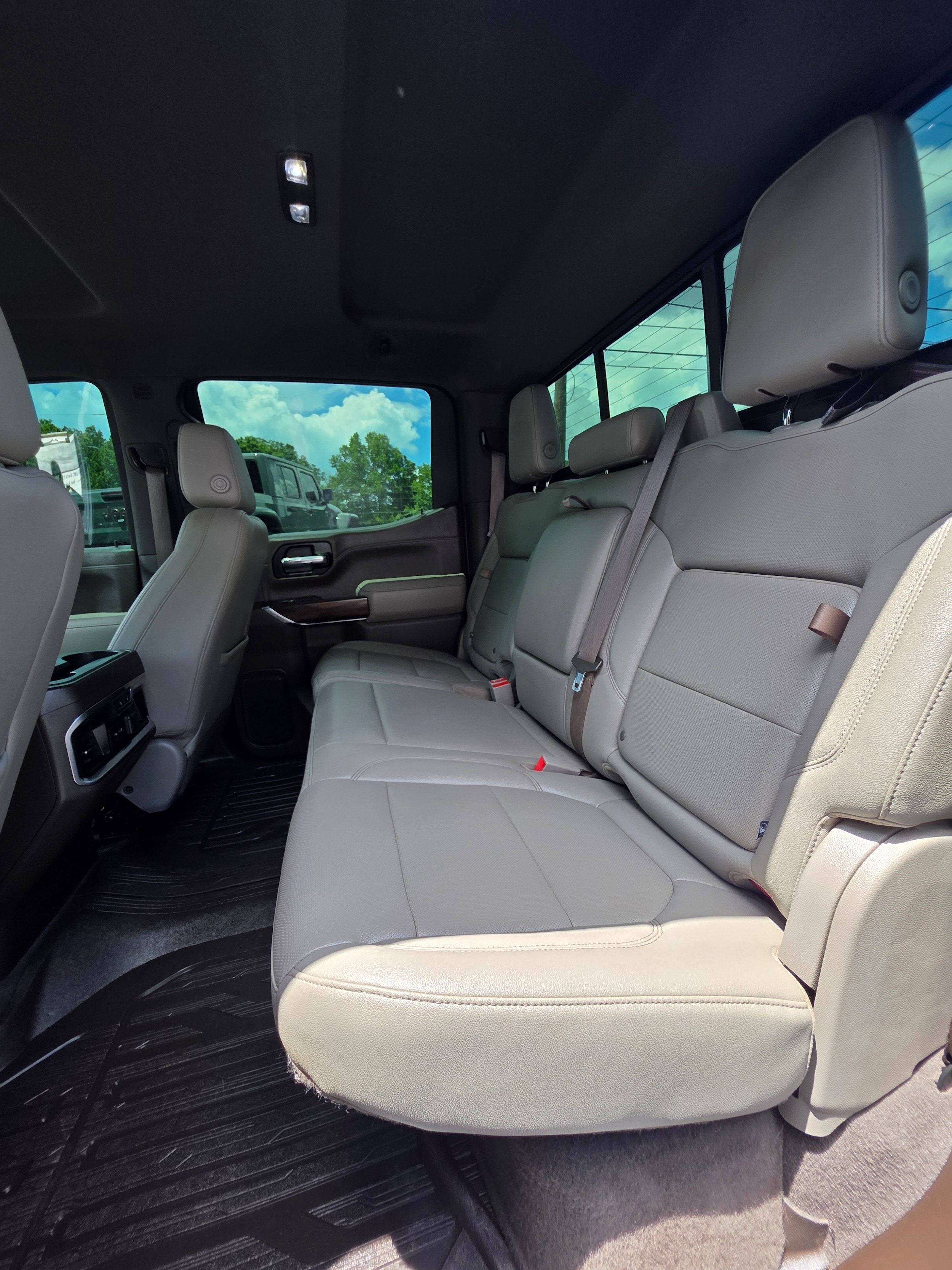 Used 2019 GMC Sierra 1500 SLT w/ SLT Premium Plus Package AWD/4WD image 20