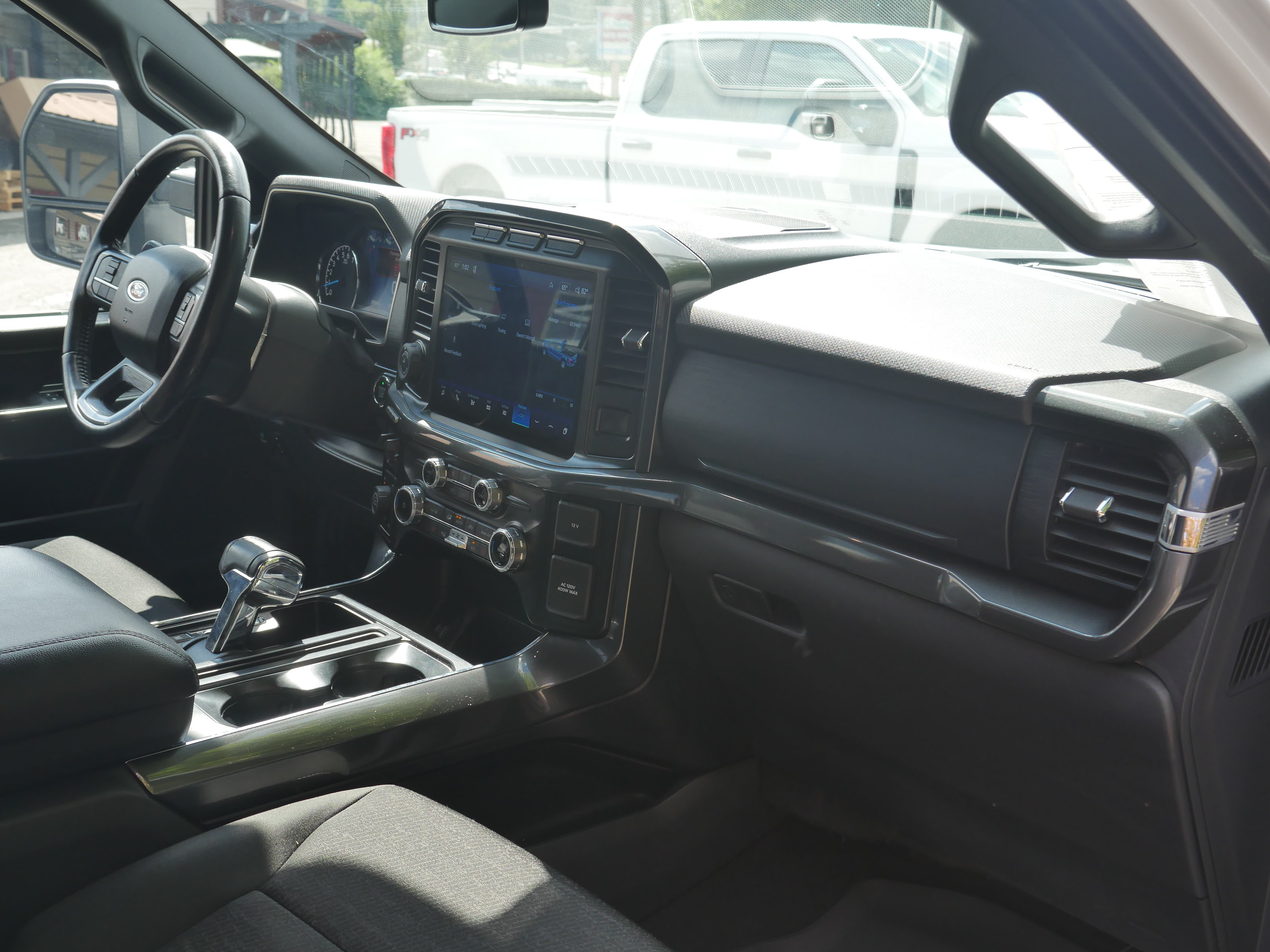 Used 2022 Ford F150 XLT w/ Equipment Group 302A High AWD/4WD image 26