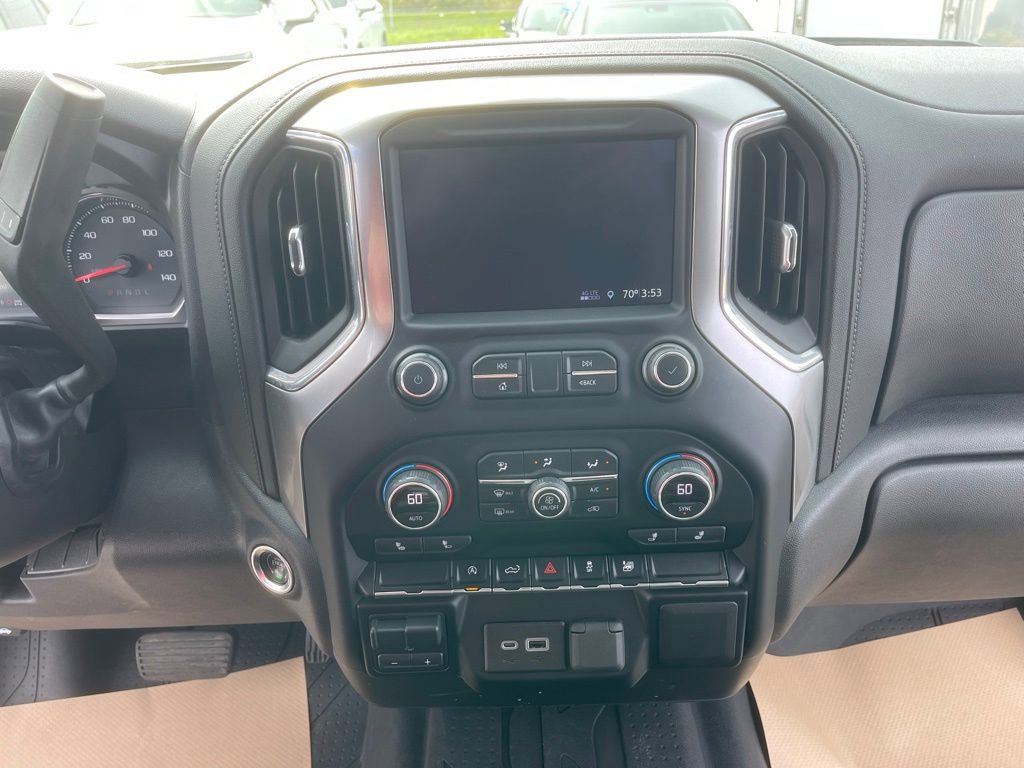 Used 2021 Chevrolet Silverado 1500 LT AWD/4WD image 15