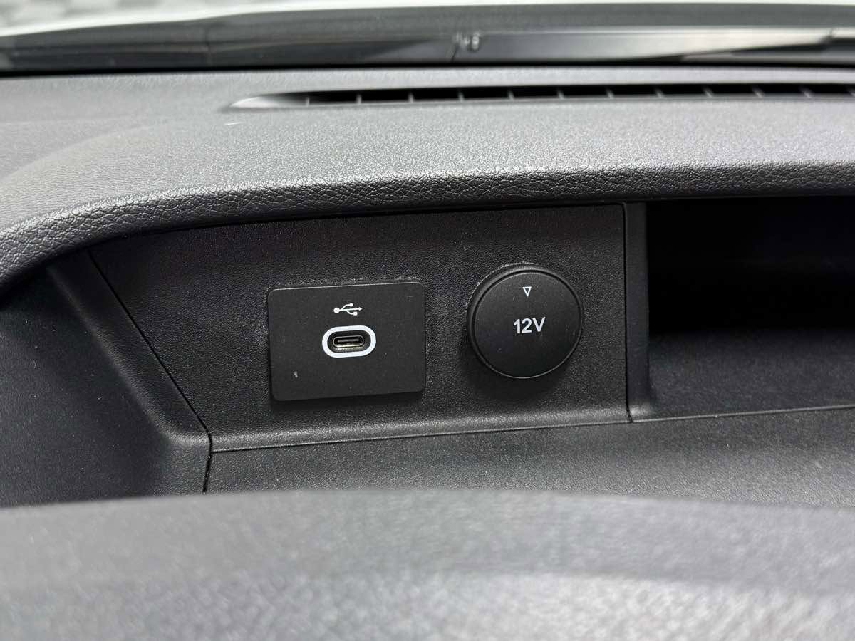 Used 2023 Ford Transit 250 w/ Exterior Upgrade Package image 21