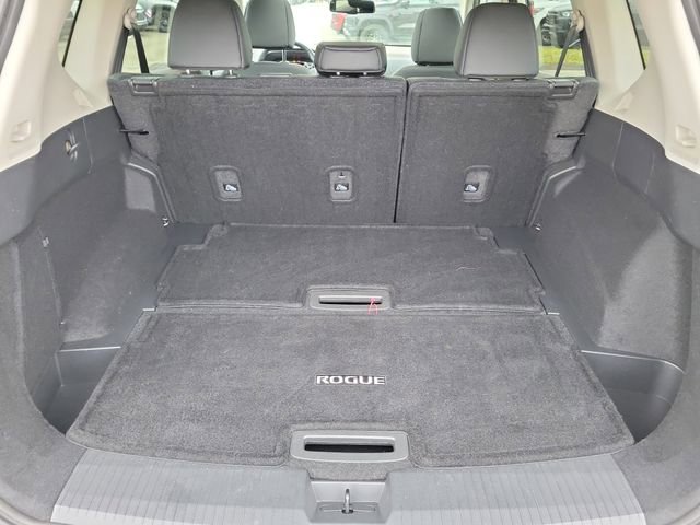 Used 2022 Nissan Rogue SL w/ SL Premium Package image 8