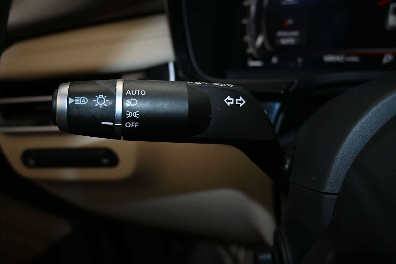 Used 2023 INFINITI QX60 Luxe w/ Cargo Package AWD/4WD image 23