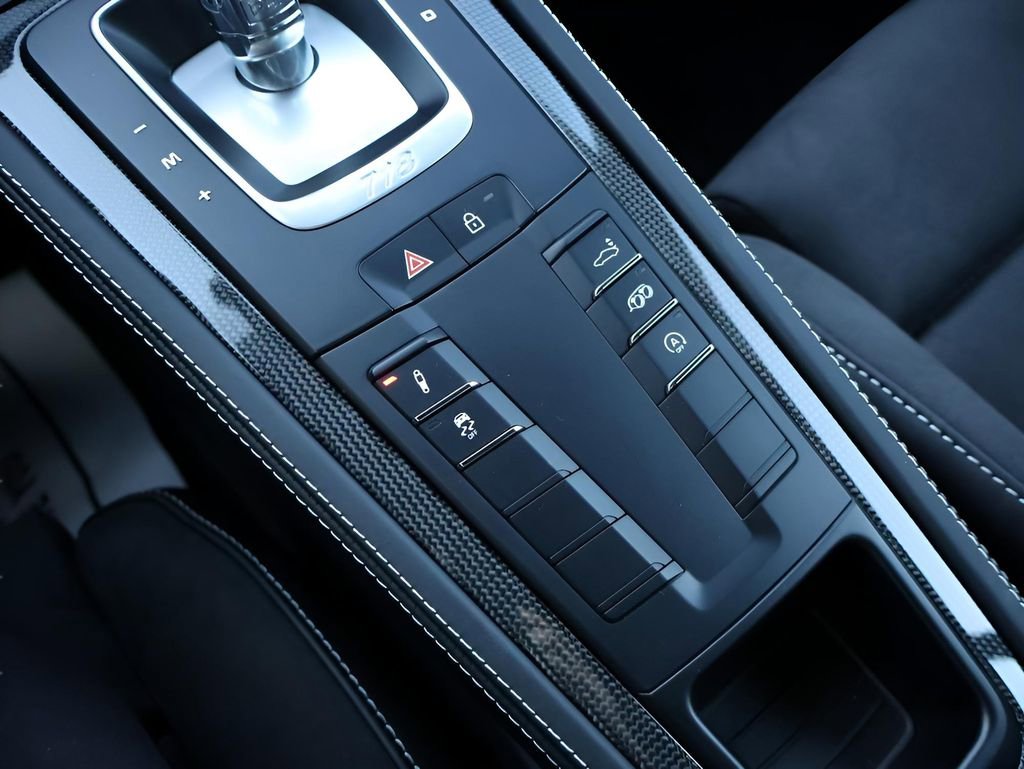 Used 2025 Porsche 718 Cayman GTS image 24