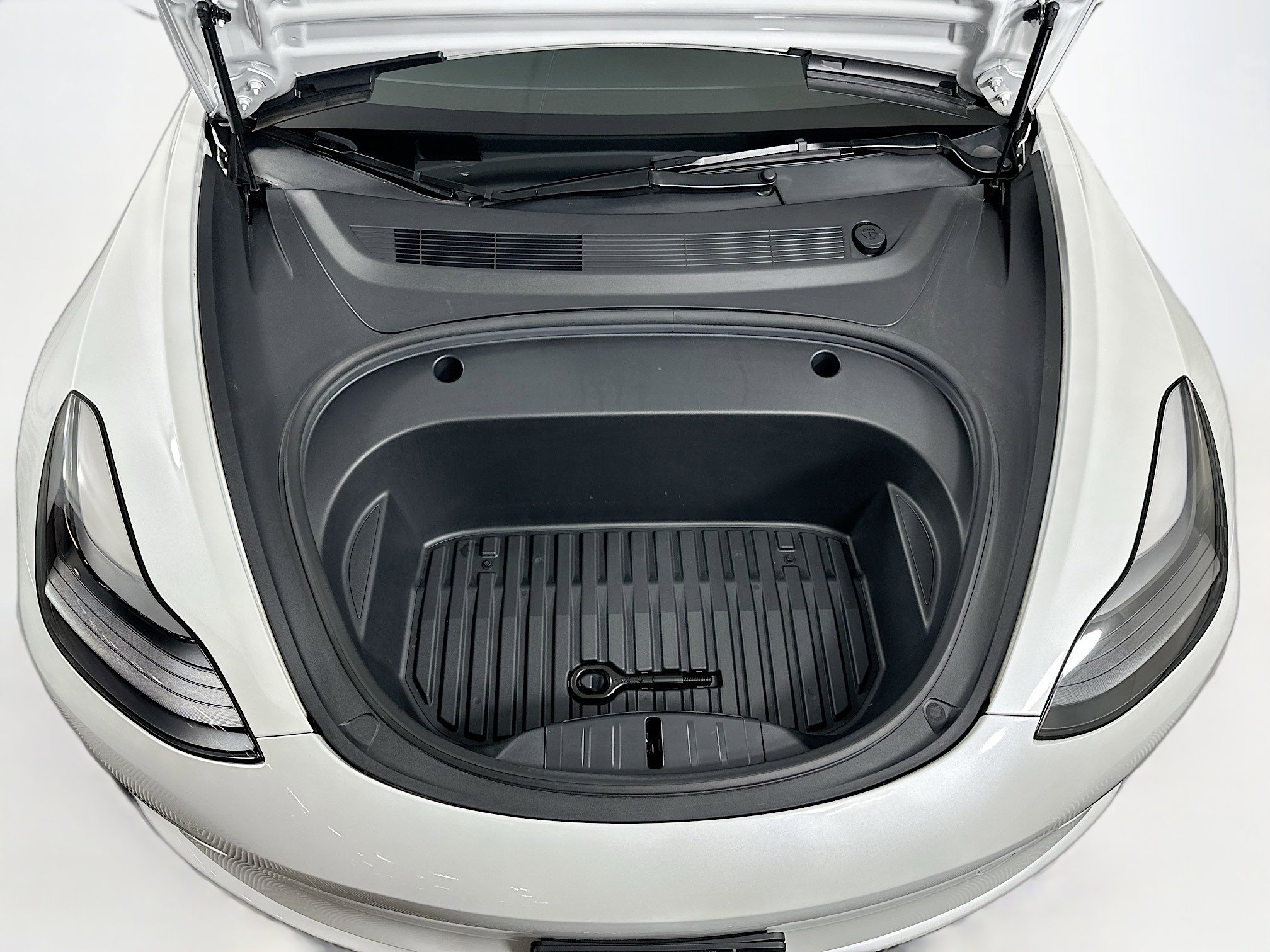 Used 2023 Tesla Model 3 Standard Range image 32