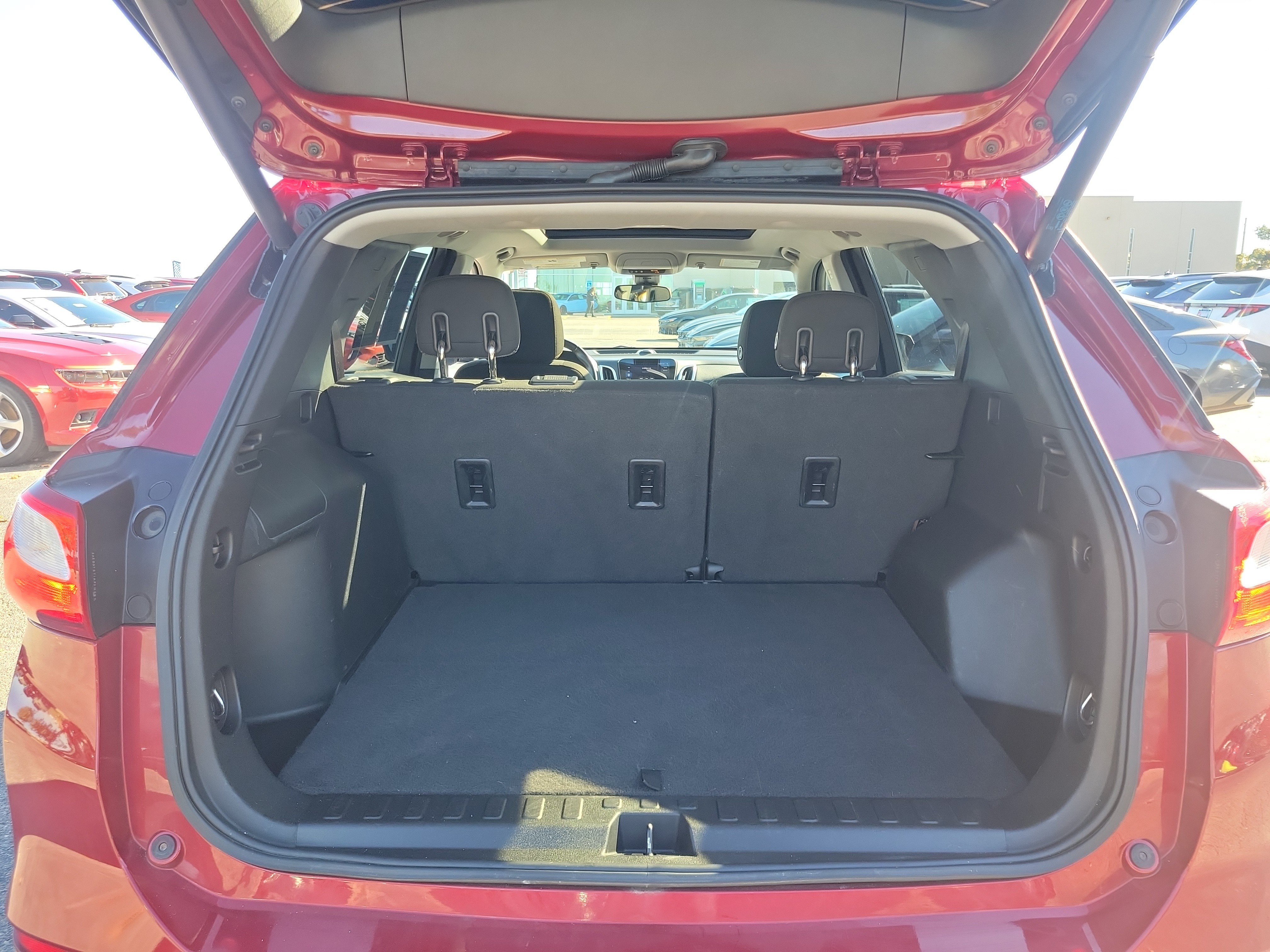 Used 2020 Chevrolet Equinox LT FWD image 8