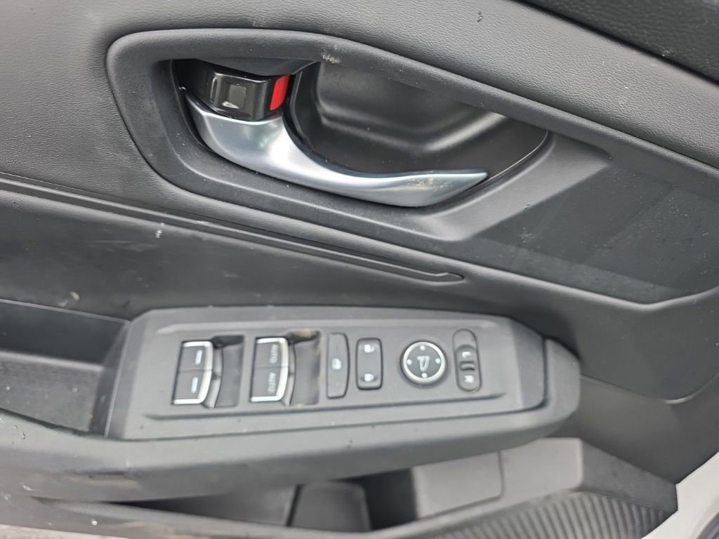 Used 2025 Honda Accord SE image 12