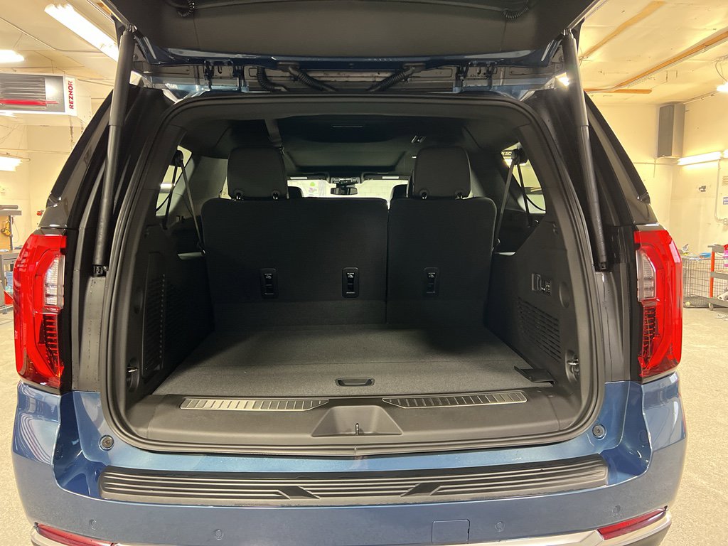 New 2026 GMC Yukon XL Denali w/ Sun & Power Step Package AWD/4WD image 23