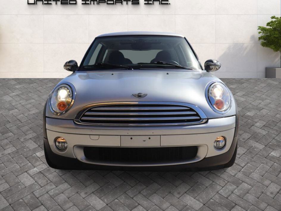 Used 2010 MINI Cooper Hardtop image 8