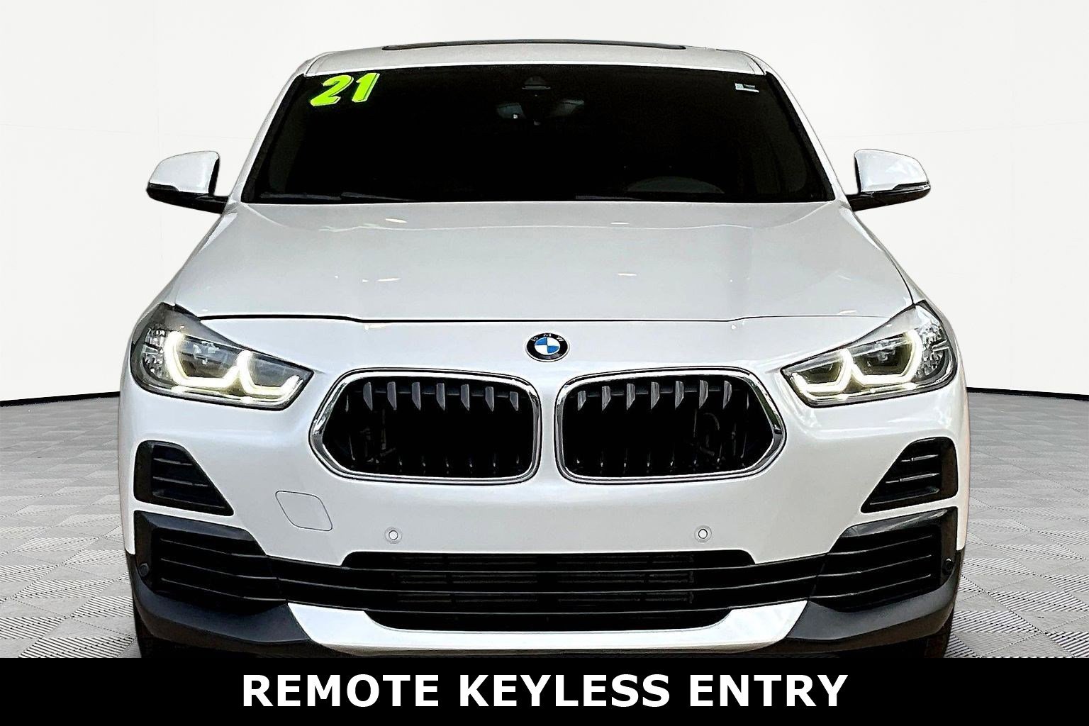 Used 2021 BMW X2 xDrive28i AWD/4WD image 2