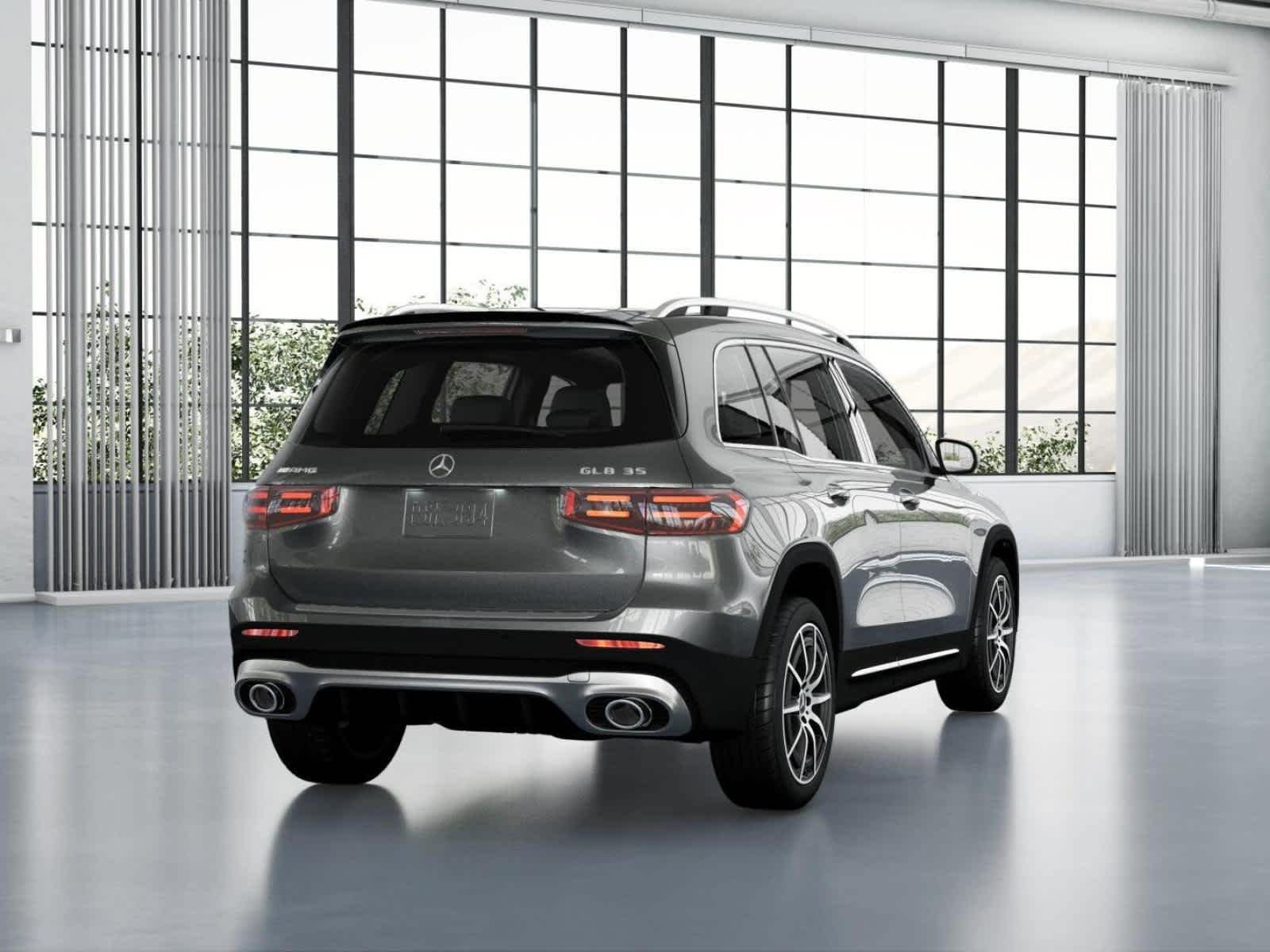 Used 2025 Mercedes-Benz GLB 35 AMG 4MATIC image 22