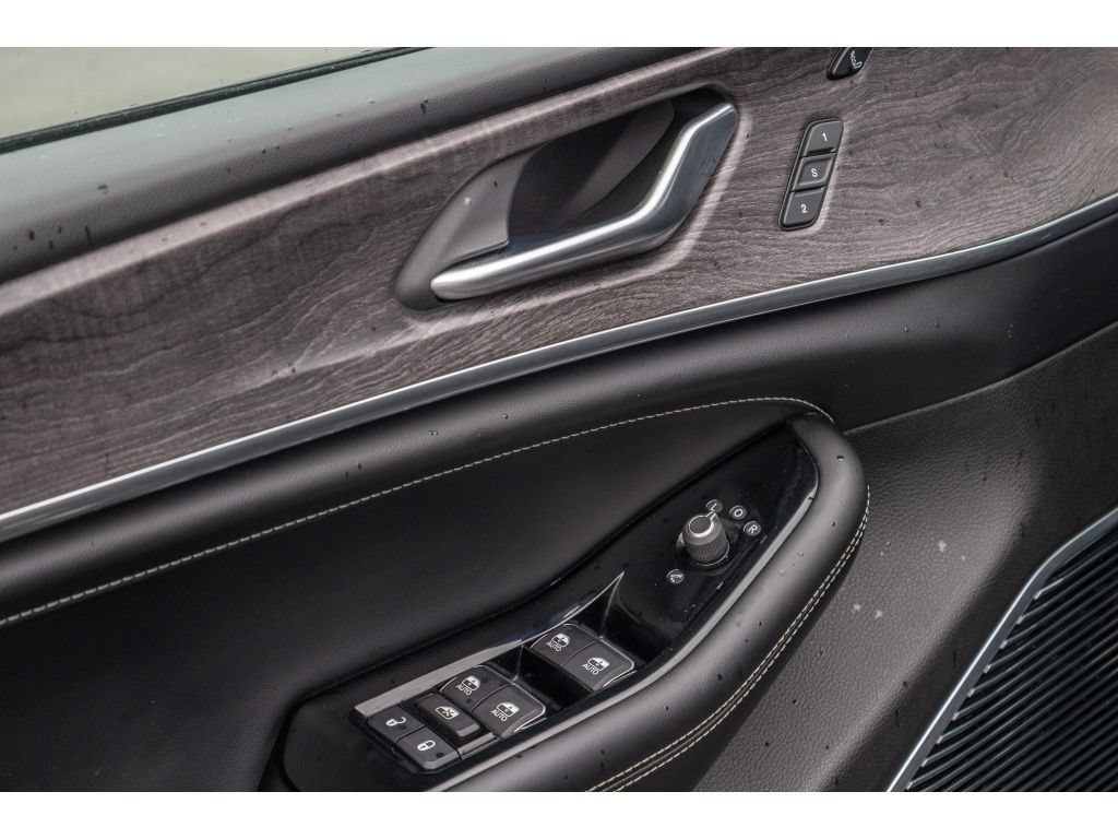 Used 2021 Jeep Grand Cherokee L Overland w/ Advanced Protech Group III AWD/4WD image 21
