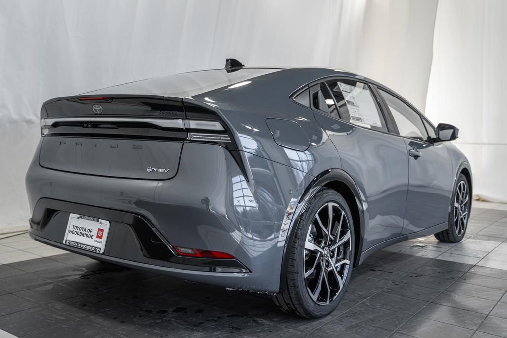 New 2026 Toyota Prius Plug-In Hybrid image 4