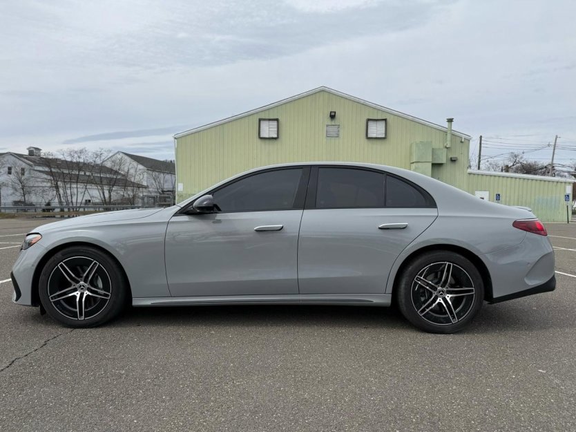 Used 2024 Mercedes-Benz E 450 4MATIC Sedan image 4