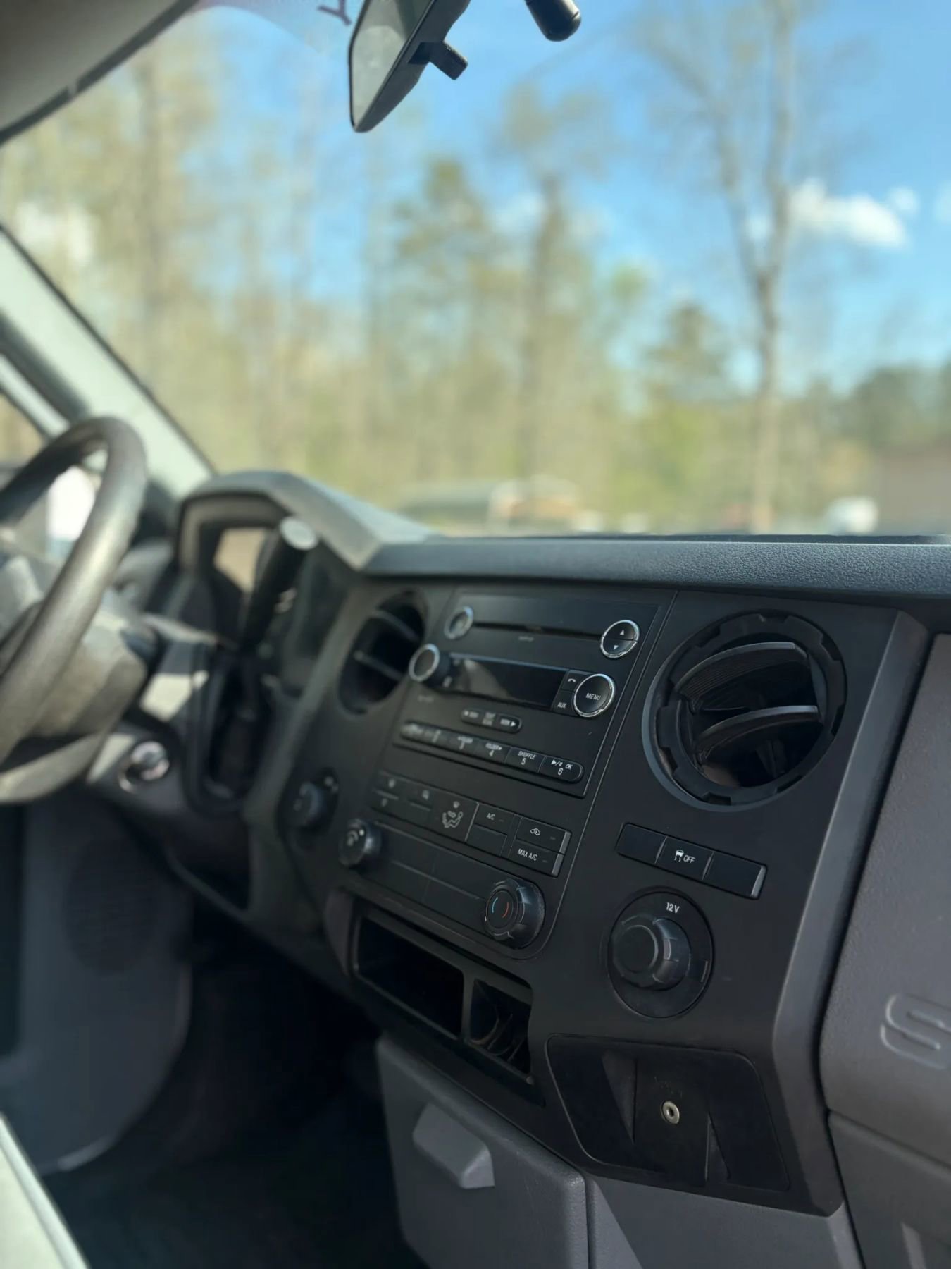 Used 2014 Ford F250 XL w/ Power Equipment Group image 16