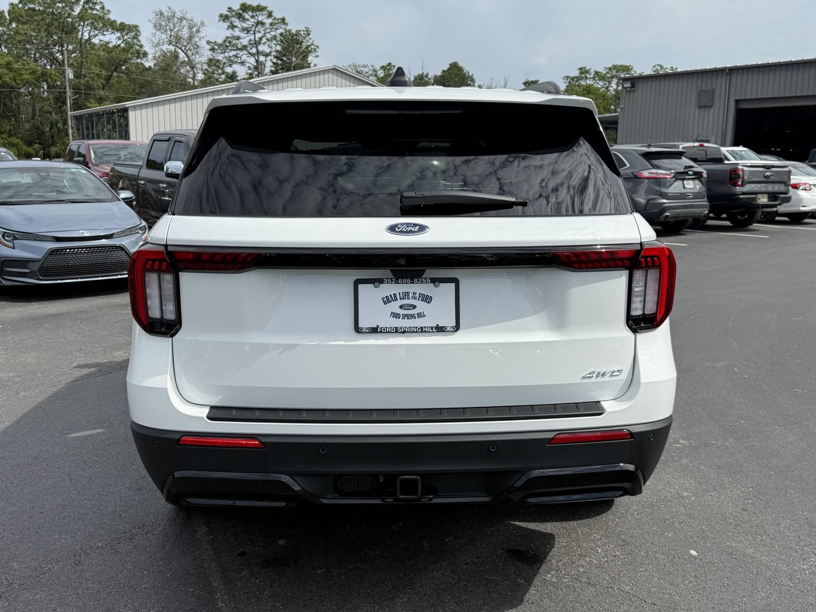 Certified 2025 Ford Explorer ST-Line AWD/4WD image 6