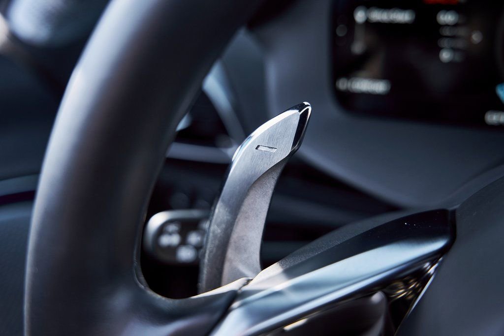 Used 2025 McLaren Artura Spider RWD image 55