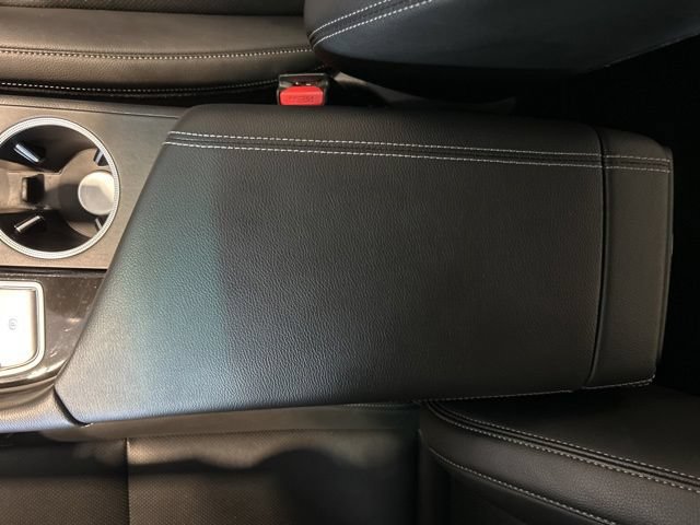 Used 2023 Genesis G70 2.0T AWD/4WD image 19