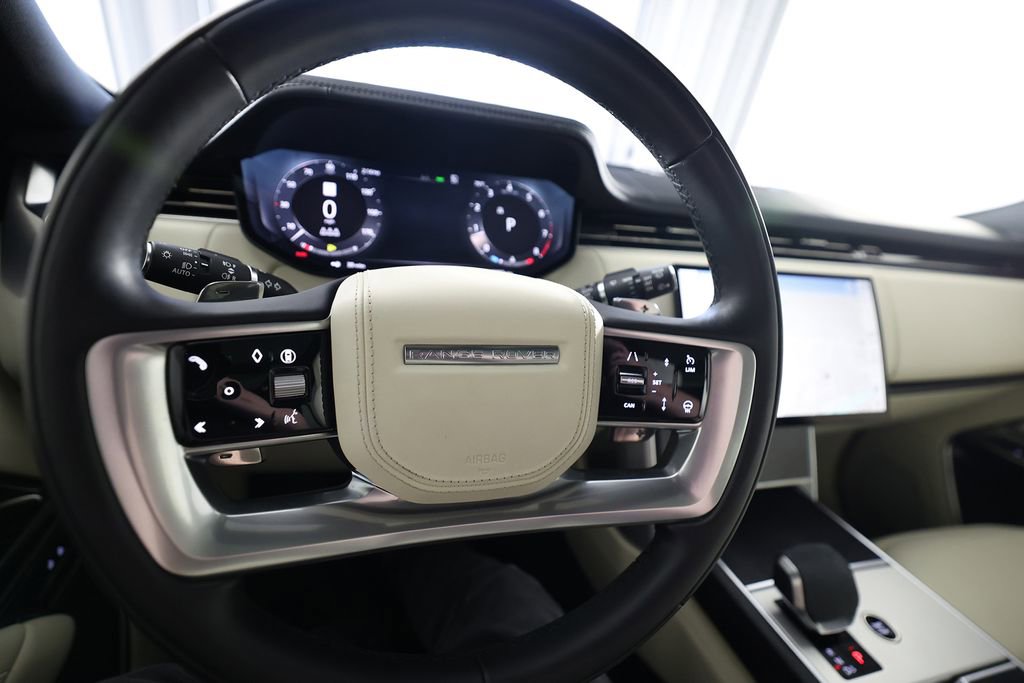 Used 2024 Land Rover Range Rover SE image 20