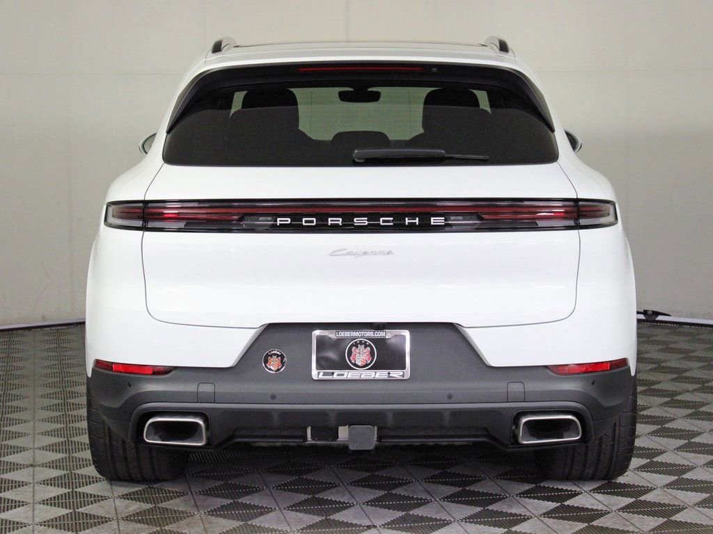 Certified 2025 Porsche Cayenne image 6