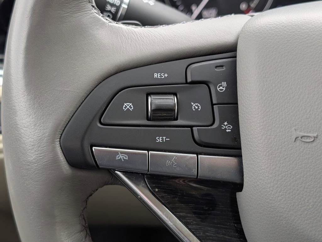 Used 2022 Cadillac XT6 Premium Luxury w/ Technology Package image 16